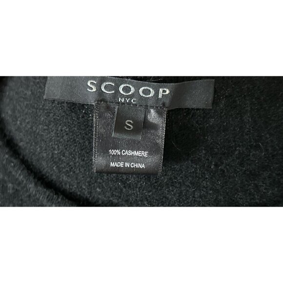 Scoop NYC Black Cashmere Long Sleeve Peplum Pullover Sweater Size Small - Picture 4 of 5